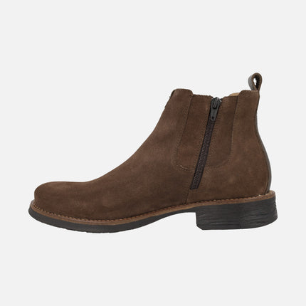 Chelsea boots for men in brown suede