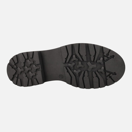 Botas bajas Azalea en piel negra con adorno de hebillas