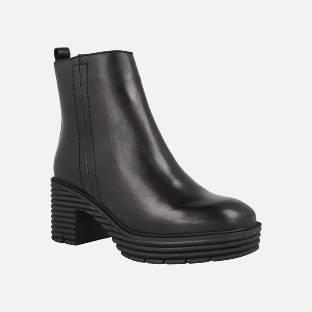 Botines negros de piel Malka con tacón y plataforma