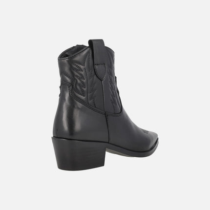 Botines negros de piel estilo cowboy con bordados Daysi