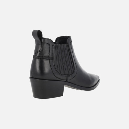 Botines cowboy Loana con elásticos estilo chelsea