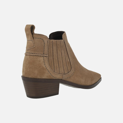 Botines cowboy Loana con elásticos estilo chelsea