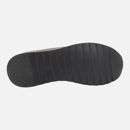 Multi material sneakers in metal finish with Elastic Laces