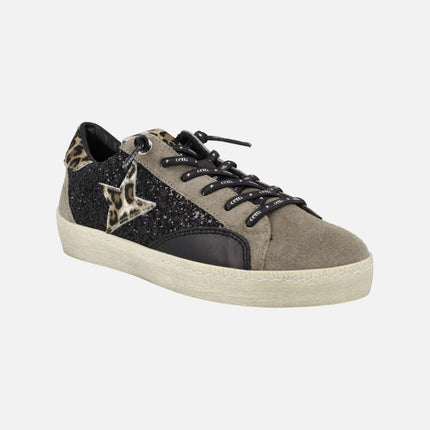 Zapatillas deportivas en combinado de glitter negro con serraje taupe y print leopardo