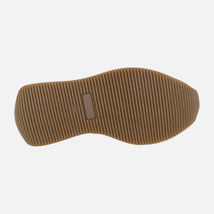 Zapatillas deportivas en serraje y tejido guateado en tonos marrones