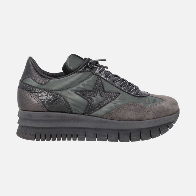 Zapatillas deportivas multi material en combinado gris y verde