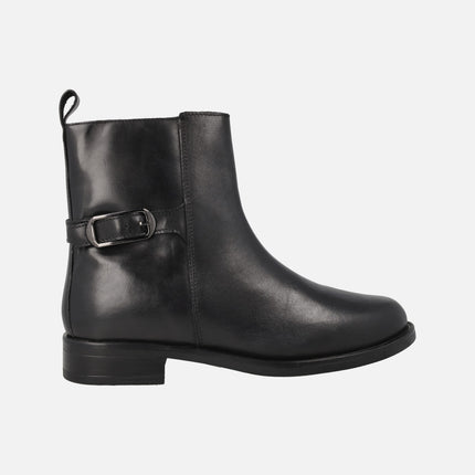 Botines con hebilla metálica para mujer
