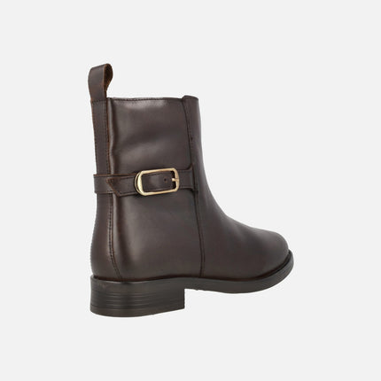 Botines con hebilla metálica para mujer