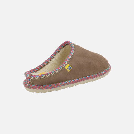 Zapatillas de casa para mujer en piel serraje con pespuntes de colores