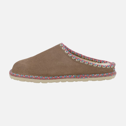 Zapatillas de casa para mujer en piel serraje con pespuntes de colores