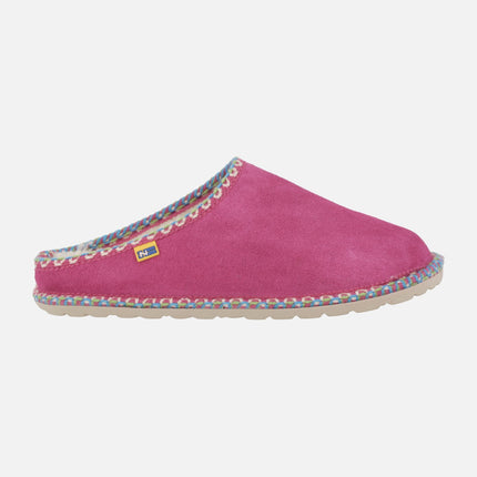 Zapatillas de casa para mujer en piel serraje con pespuntes de colores