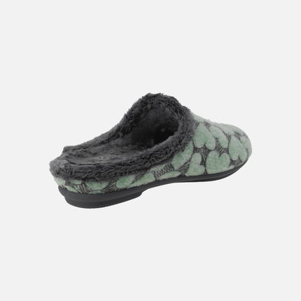 Zapatillas de casa descalzas para mujer con diseño de corazones