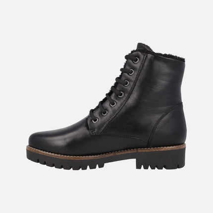 Botines de piel de cordones y cremallera con forro de pelo