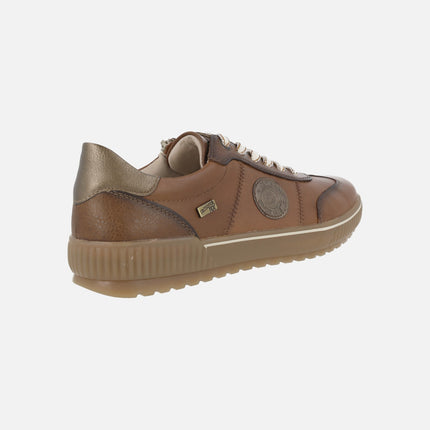 Deportivos de piel con membrana impermeable