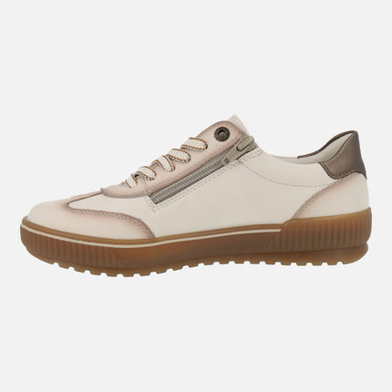 Deportivos de piel con membrana impermeable