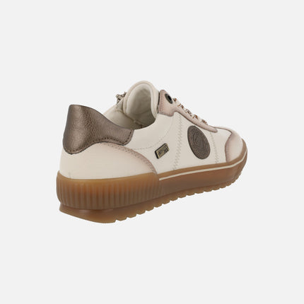 Deportivos de piel con membrana impermeable