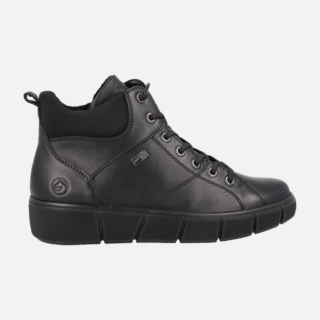 Botines negros de piel con membrana impermeable