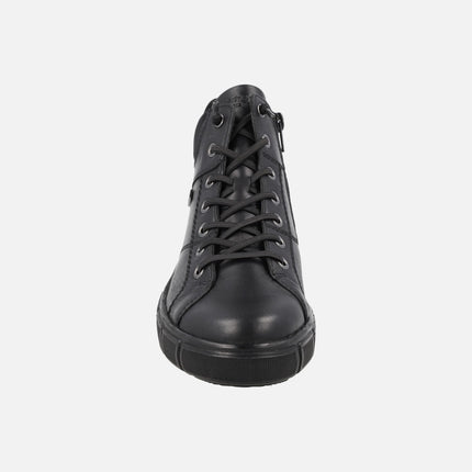 Botines negros de piel con membrana impermeable
