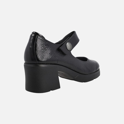 Zapatos de tacón estilo mercedes en charol negro