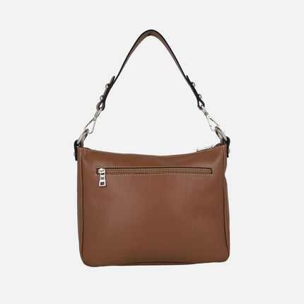 Bolsos de piel para hombro con bandolera y adorno de broche
