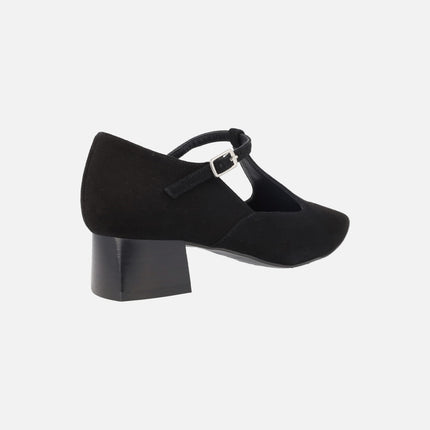 Zapatos de ante Iratxe con tacón bajo y tira al empeine