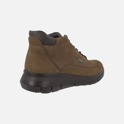 Botas de cordones para hombre en nobuck marrón con forro Waterproof