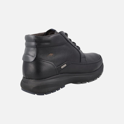 Botas negras de piel con cordones y membrana impermeable para hombre