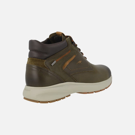 Botas Tritón en piel verde con cordones y membrana impermeable