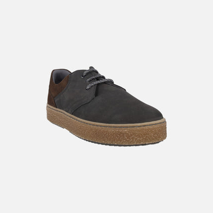 Zapatos de cordones para hombre en nobuck negro con detalles marrones