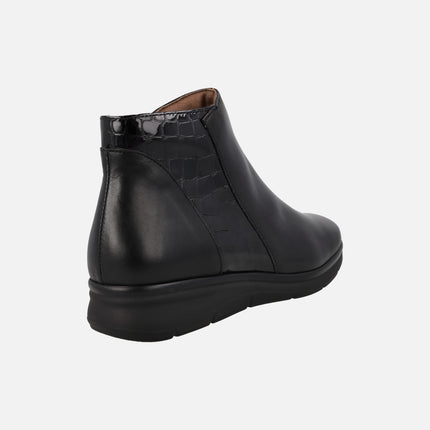 Botines negros de piel estilo confort con detalles en coco