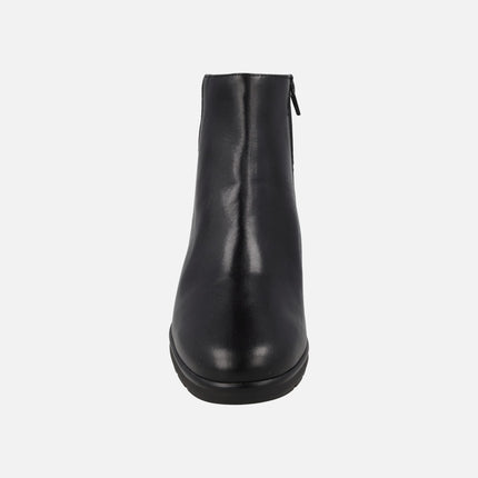 Botines confort negros en combinado de piel y charol