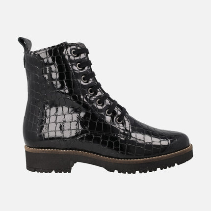 Botines negros en coco charol con cordones y cremallera