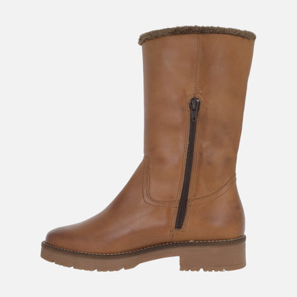 Botas de caña baja en piel cuero con forro de pelo