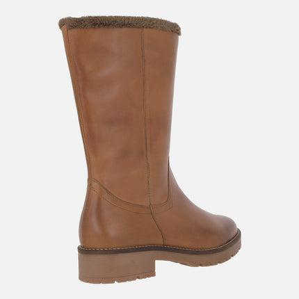 Botas de caña baja en piel cuero con forro de pelo