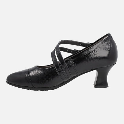 Zapatos de charol corte salón con dos tiras al empeine