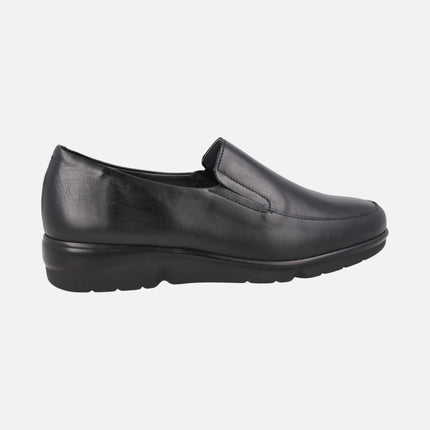 Mocasines negros de piel con elásticos laterales