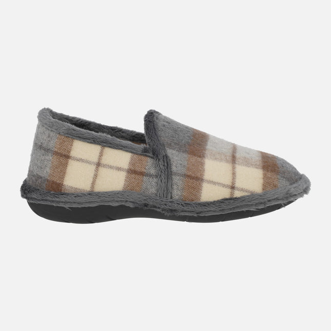 Zapatillas de casa cerradas para hombre en tejido a cuadros