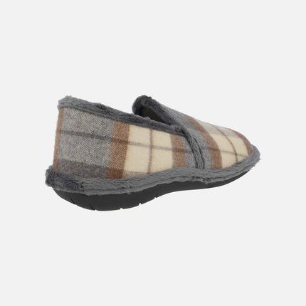 Zapatillas de casa cerradas para hombre en tejido a cuadros