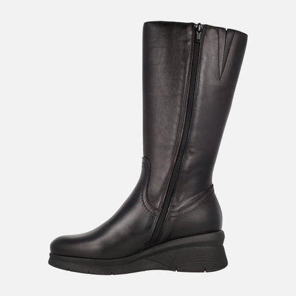 Botas altas en piel negra de Kaola