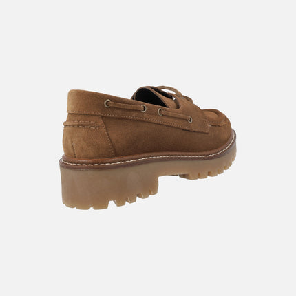 Náuticos de piel serraje color cuero con piso track