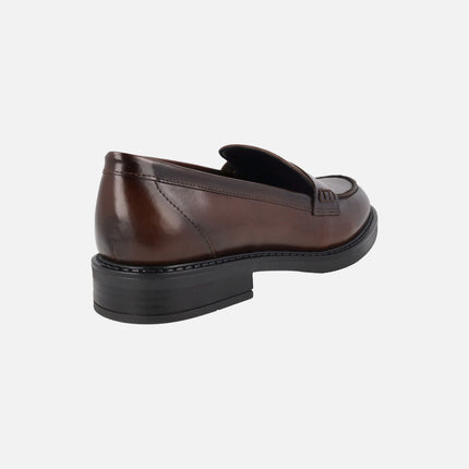 Mocasines de piel con adorno de antifaz