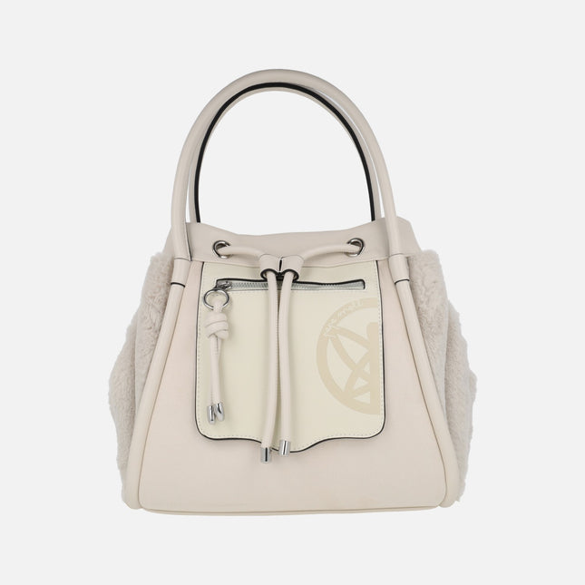 Bolsos de hombro con laterales en pelo suave y asa bandolera