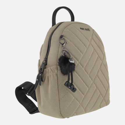 Mochilas acolchadas con adorno de llavero