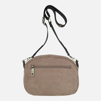 Bolsos bandolera en tejido taupe con letras en relieve