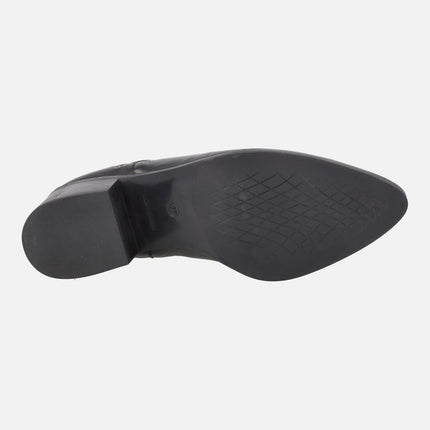 Botines chelsea de tacón medio con tachas