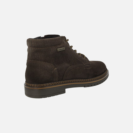 Botas para hombre en serraje marrón con cordones y membrana impermeable
