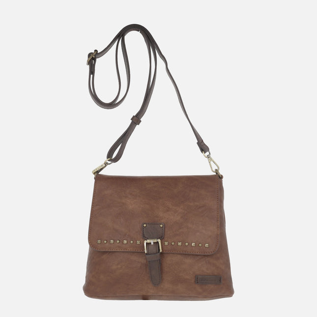 Bolsos bandolera con tapa y hebilla y detalle de tachas Verota