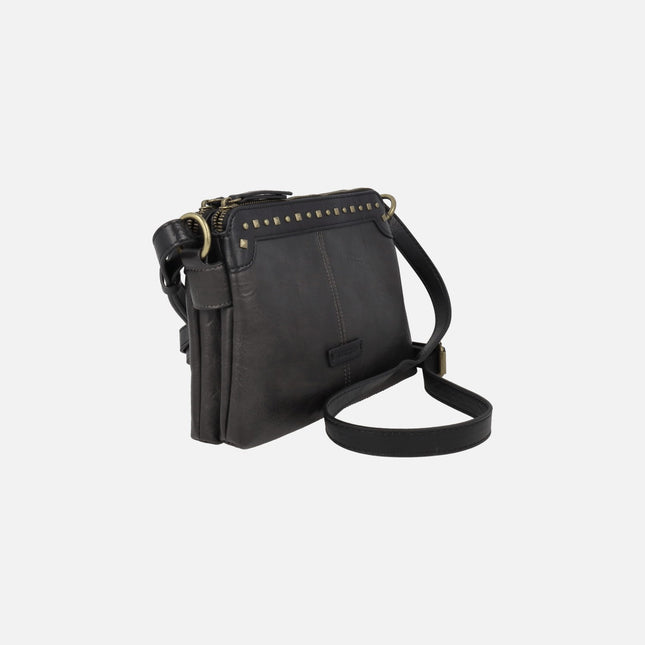 Bolsos bandolera con doble compartimento y tachas Verota