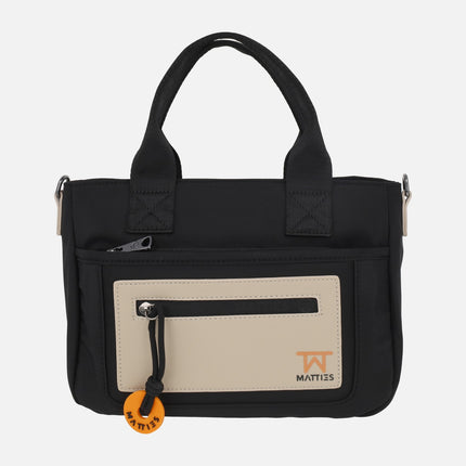 Handbags with shoulder strap included Core line