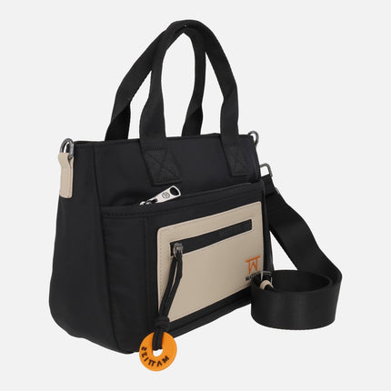 Handbags with shoulder strap included Core line
